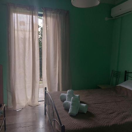 Appartement Luchia à Patras Extérieur photo